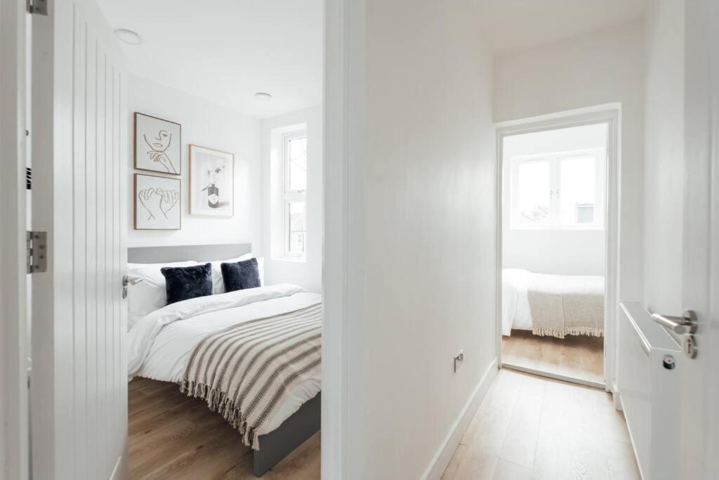 Modern 2 Bedroom Flat In Ilford, London Exterior foto